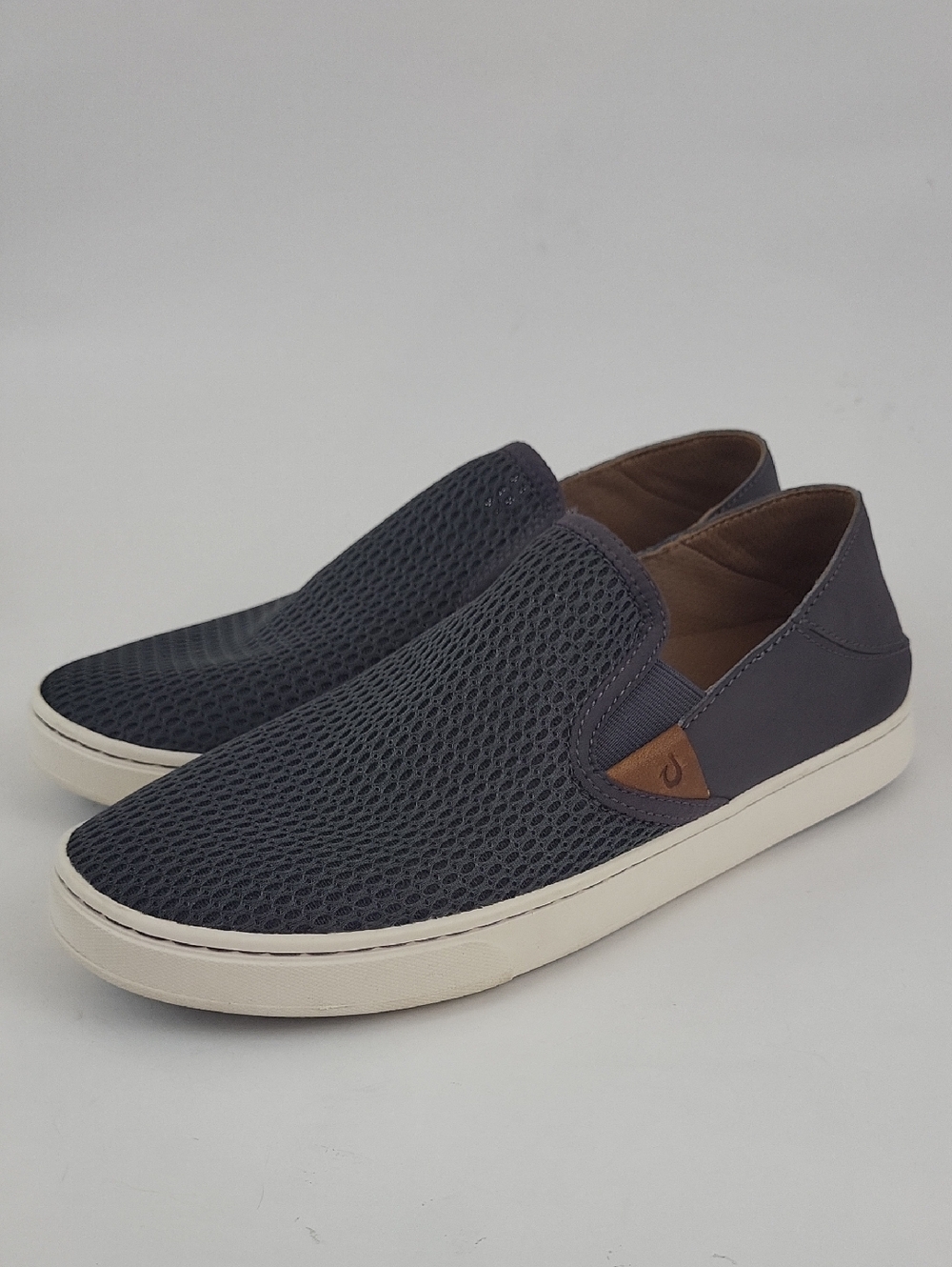 OluKai Pehuea Women's Slip-on Sneakers Pavement Gray Size 8.5